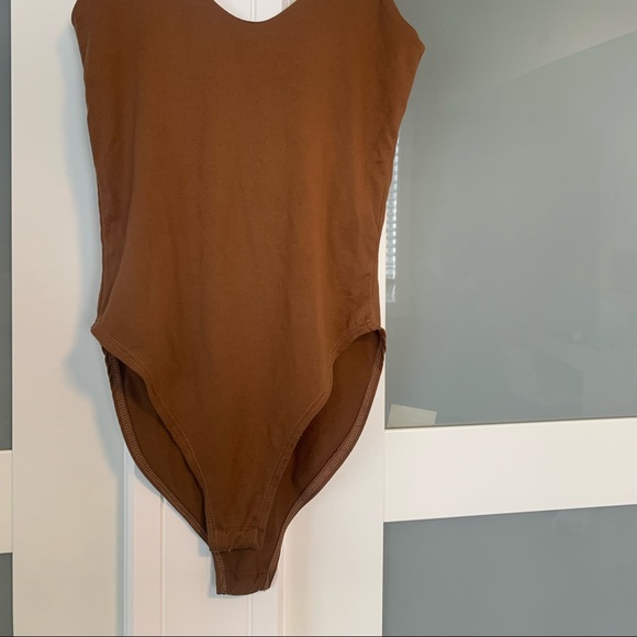 Brown body suit! - Picture 4 of 4